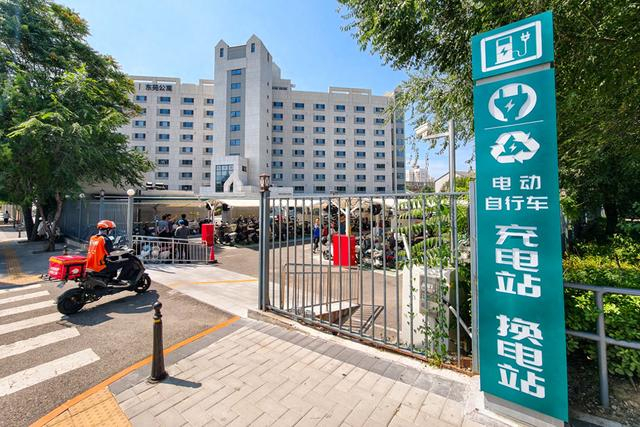 蓝色港湾新增3处非机动车停车场破解“潮汐式”乱象